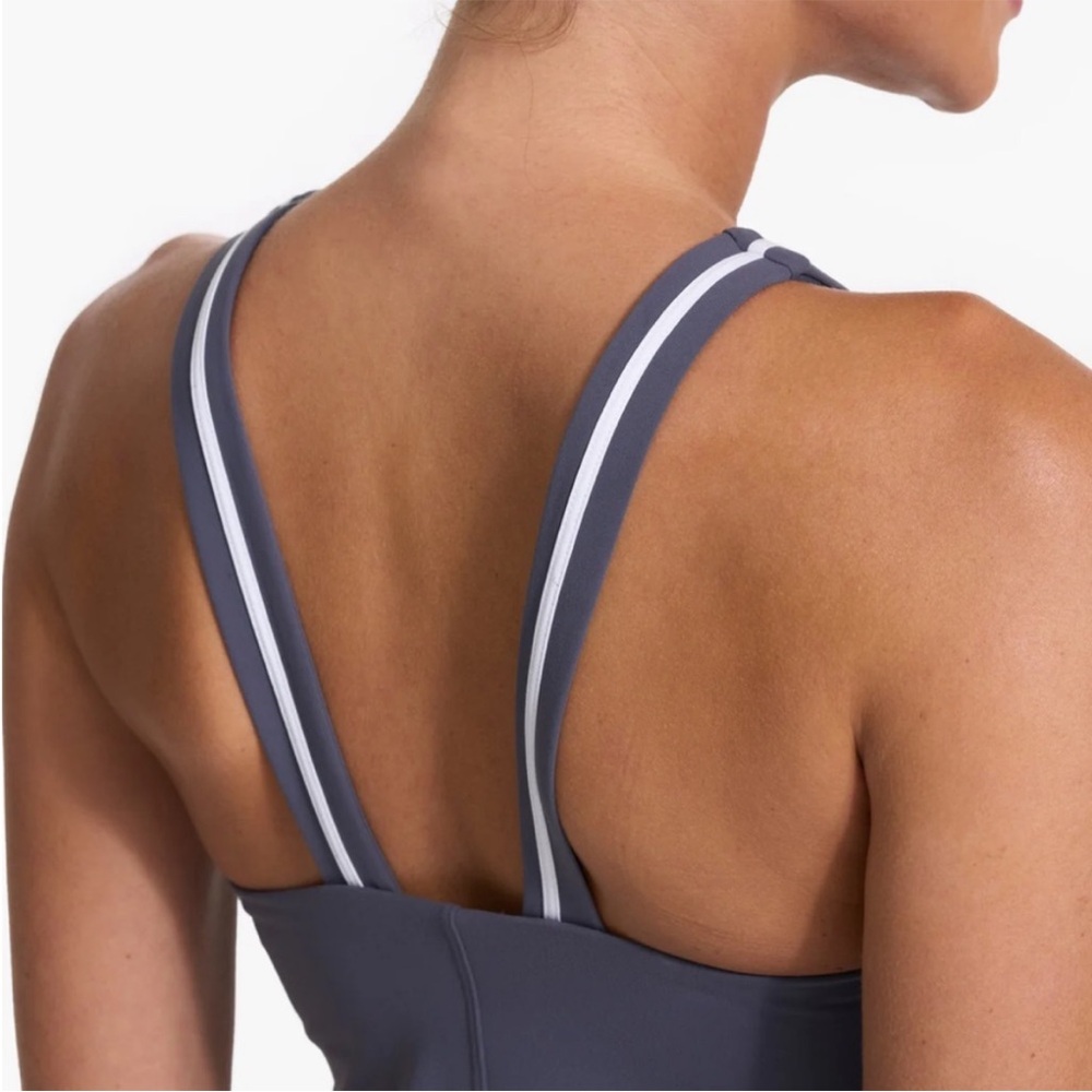 Vuori xs grey and white tennis dress - Picture 7 of 7